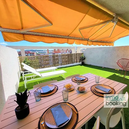 Atico Novelty Confort Apartment *
